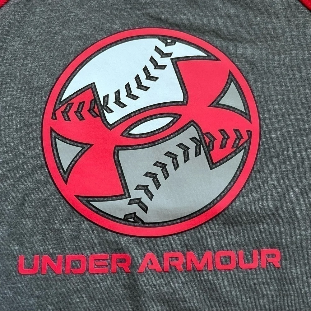 💚 NWT Under Armour boys short sleeve T-shirt size 4